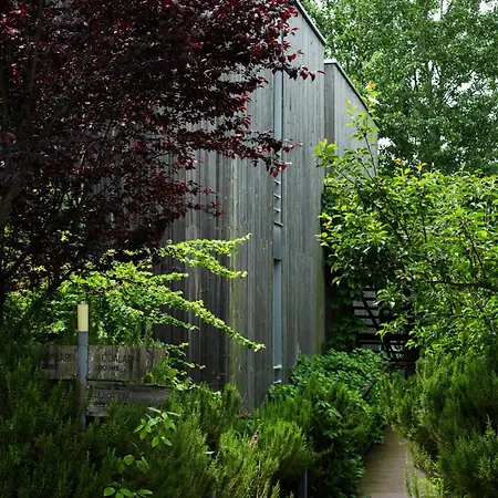 Narkoey Ecologic & Organic Farm ホテル コジャエリ