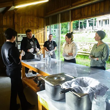 ホテル Narkoey Ecologic & Organic Farm コジャエリ