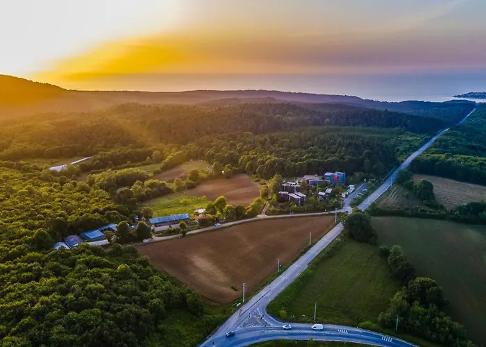 Hotel Narkoey Ecologic & Organic Farm *